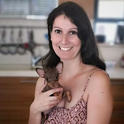 מירב בוגר וקרושקה